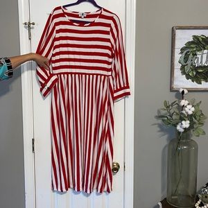 Dainty Jewell’s MIDI Dress XXL